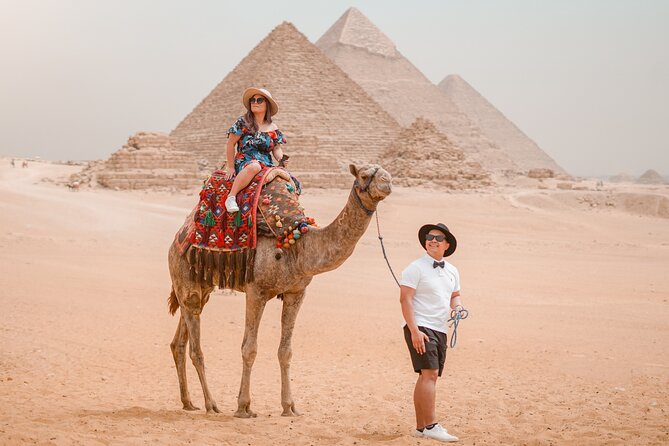 2 hrs Unique Photo session (PhotoShoot) at the Pyramids of Giza - Your 2-Hour Route: Panoramic View, Then Sphinx