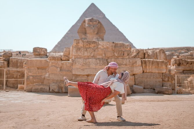2 hrs Unique Photo session (PhotoShoot) at the Pyramids of Giza - Why the Photographer Guidance Makes the Difference