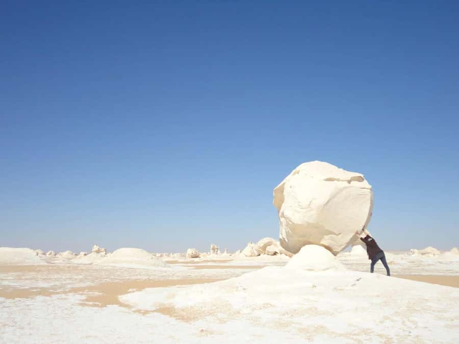 3 Days 2 Nights Visit White Desert & Bahariya From Cairo - Day 2: Black Desert, Valley of El Haize Hot Spring, Crystal Mountain, and Agabat Rock Formations