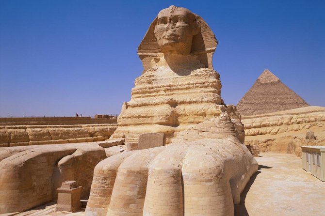 8 hours Cairo day Tour to Giza Pyramids, Memphis City, Sakkara and Dahshur - Giza Plateau First, Then the Three Pyramids Without Losing Your Head
