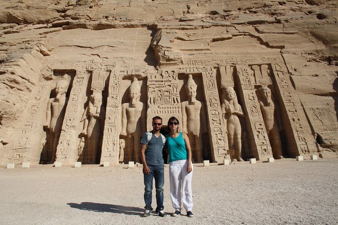 Abu Simbel Excursion 1 Day Trip from Aswan (Sharing Bus & Egyptologist Guide) - What you’re actually buying: shared minivan plus expert talk