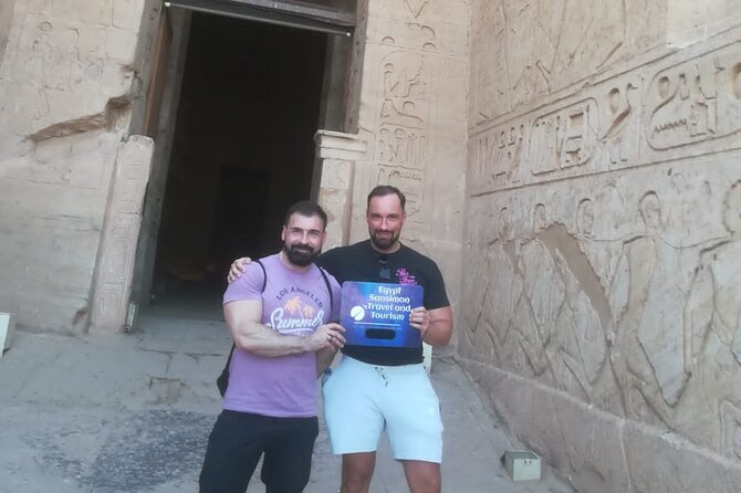 Abu Simbel temple in Aswan - At Abu Simbel: what the guide helps you catch fast