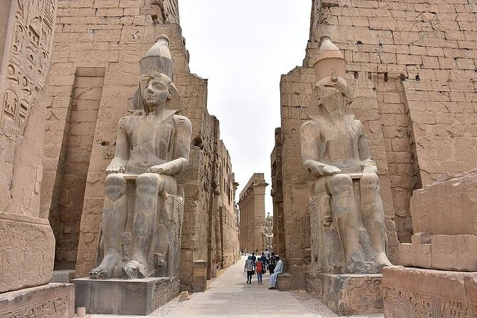 All Inclusive Day Tour to Luxor West and East Banks with Lunch - Colossi of Memnon: The Big Statues and Why They Matter