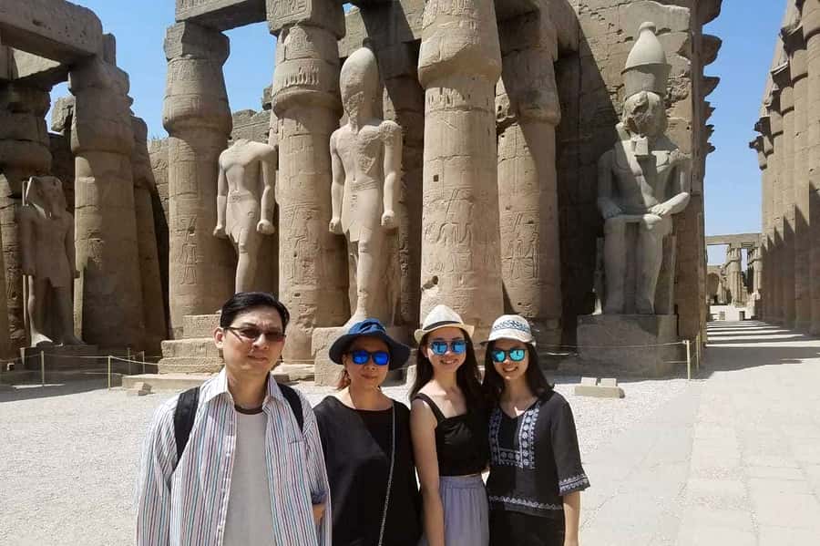 Aswan: 3 Days Nile River Cruise & Hot Air Balloon Ride - Evening in Luxor, then an early balloon flight