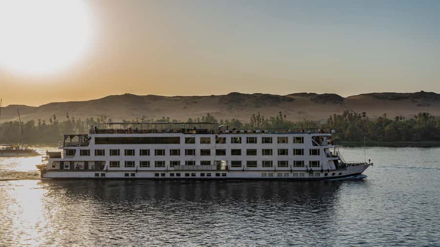 Aswan: 4-Day Egypt Private Tour with Nile Cruise, Balloon - Why this Aswan to Luxor route feels different