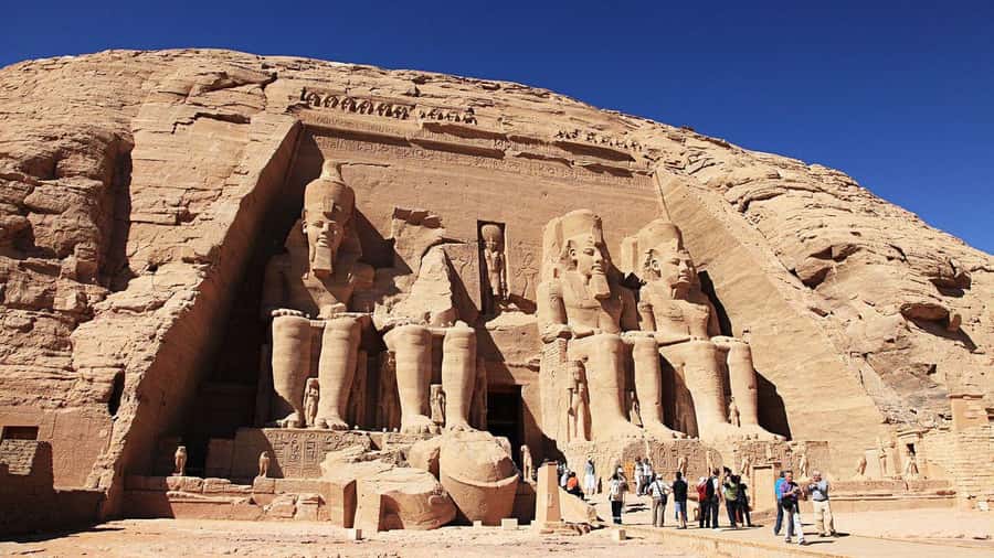 Aswan: Abu Simbel Group Tour with Guide and Entrance Fees - From Aswan to Abu Simbel: why the early departure pays off