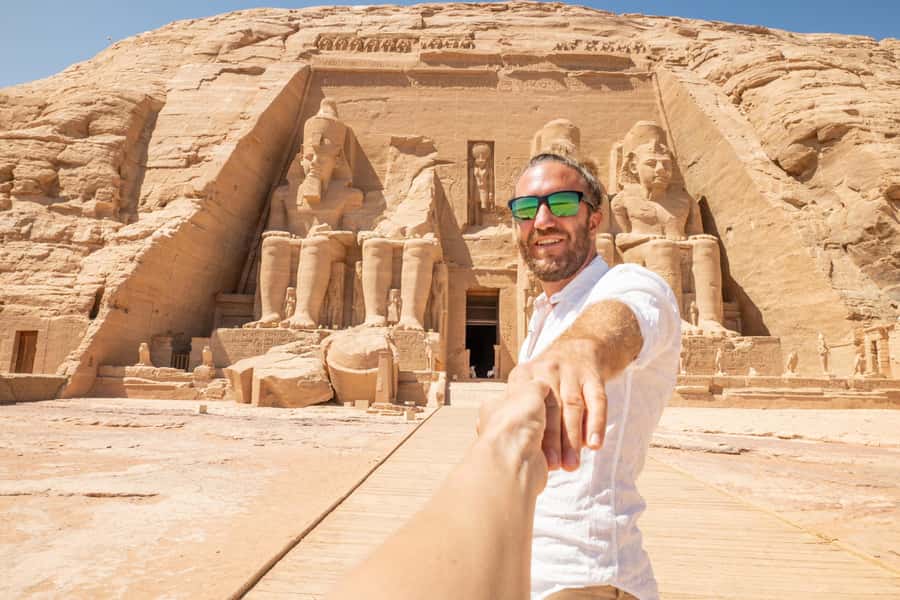 Aswan: Abu Simbel Temple & Nubian Village Private Day Tour - Entering the Great Temple: what you should actually look for at Abu Simbel