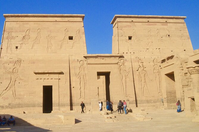 Aswan: Edfu and Kom Ombo Day Tour with Luxor Transfer - What the guides do that changes the whole experience