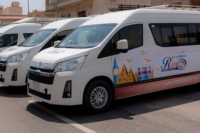 Cairo Airport Private Arrival/Departure Transfer to any address/hotel in Giza - Door-to-door in Giza, not just to a hotel lobby