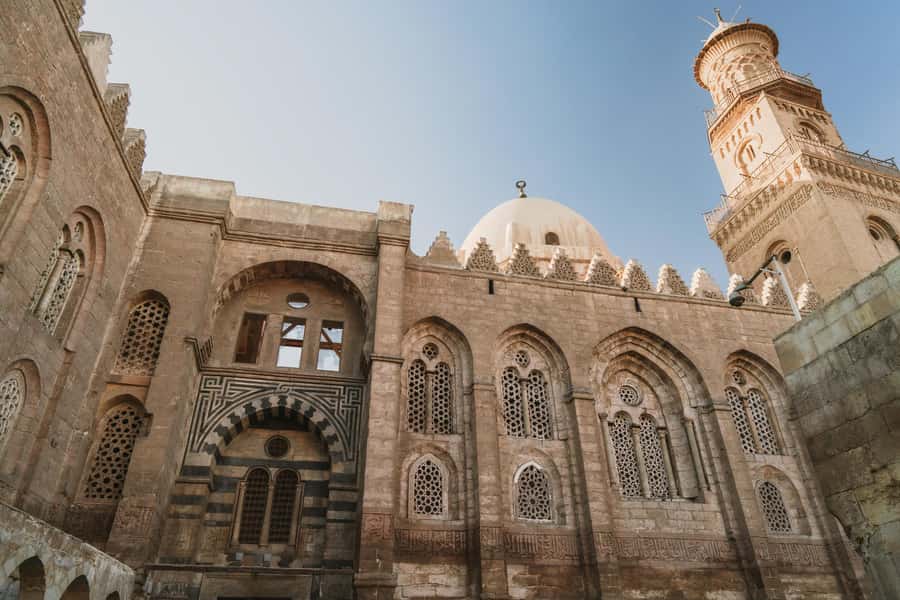 Cairo: All-Inclusive Coptic & Islamic Cairo Tour with Lunch - Al-Hakim Mosque: the Islamic centerpiece with a ruler-story attached