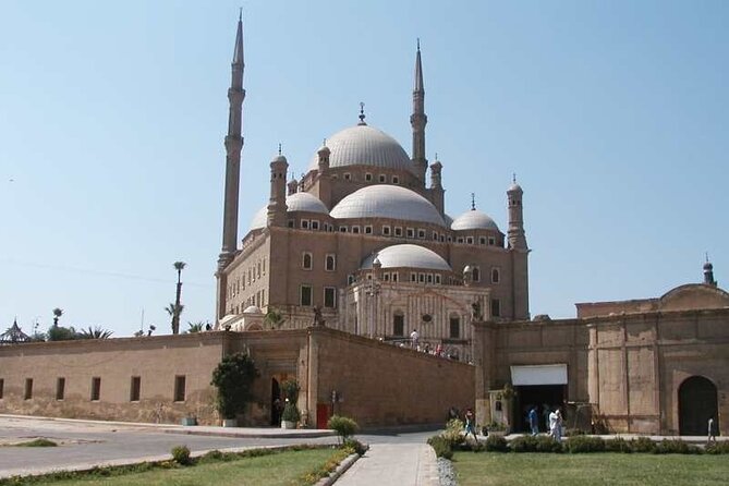 Cairo Day Tour visit Egyptian Museum, Citadel and Khan Khalil Bazaar - Khan El Khalil Bazaar: shopping time plus vendor reality checks