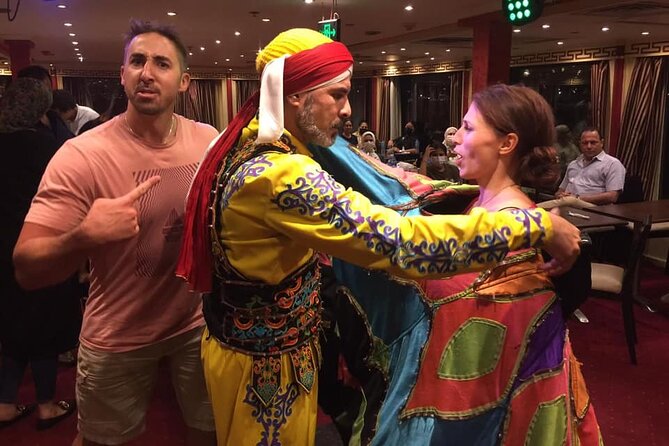 Cairo Dinner Cruise in Nile River With Belly Dancer & Tanora show - Choosing between 4-star and 5-star deluxe without getting surprised