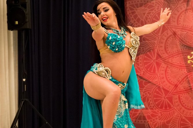 Cairo dinner Cruise with Belly dancer show - The 2-hour cruise: where the views come from and how to handle comfort
