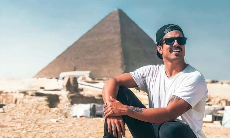 Cairo: Giza Pyramids, Egyptian Museum & Nile Dinner Cruise. - Giza Pyramids and Sphinx plus Valley Temple, the core of the day