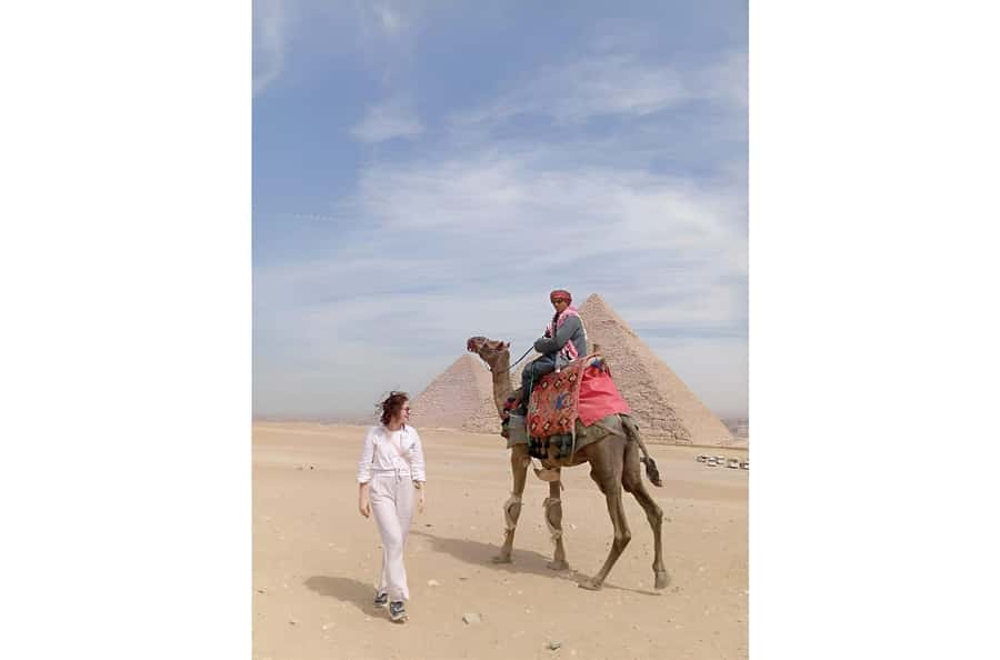 Cairo: Giza Pyramids & Grand Egyptian Museum Tour with Lunch - Photo Strategy and the Real-World Challenge of Shopping Stops