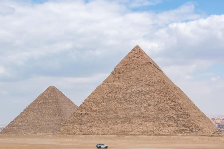 Cairo: Giza Pyramids, Museum & Tahrir Square Private Tour. - Getting picked up and transported without Cairo friction
