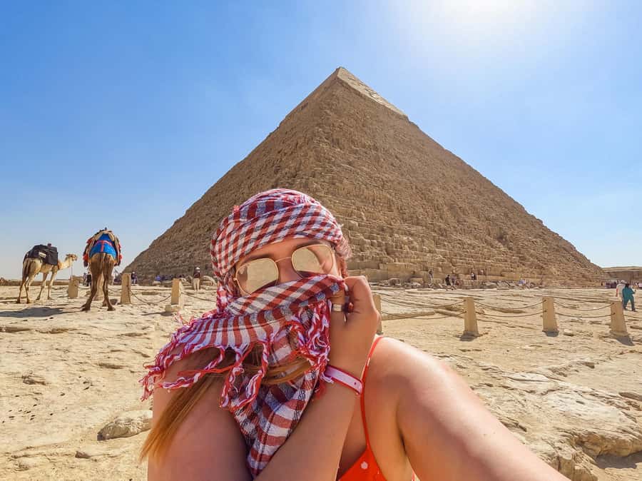 Cairo: Giza Pyramids & Sphinx Tour with Camel Ride & Entry - Pickup, air-conditioned transfers, and arriving with the right mindset