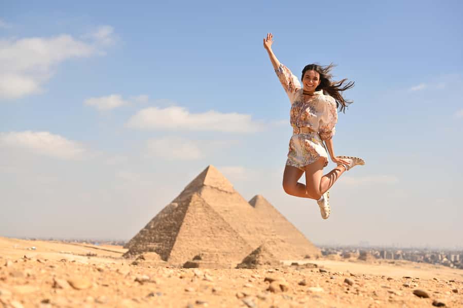 Cairo: Grand Egyptian Museum, Pyramids, Sphinx Tour & Lunch - Great Pyramid of Giza: what to expect, and the inside option reality
