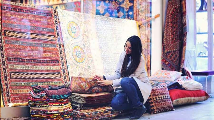 Cairo: Half Day Shopping tour - Gold and Gift Shop: cartouches, hieroglyphs, and smart souvenir choices