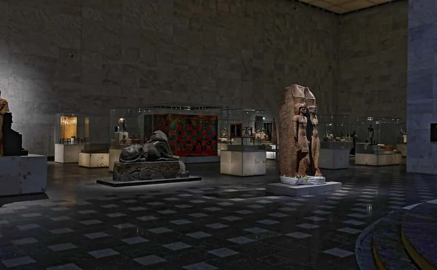 Cairo: Museum of Egyptian Civilization and Khan Al Khalili - Royal Mummies Hall: your main focus spot