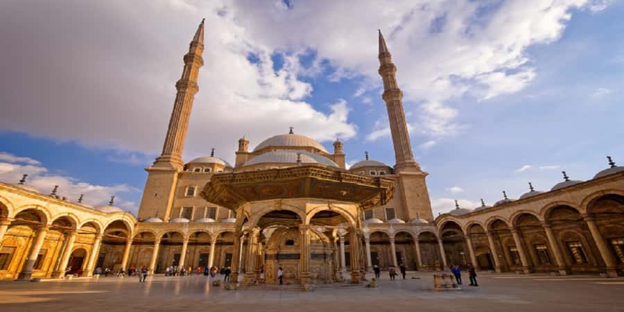 Cairo: Old Cairo Guided Tour by Car with Lunch and Pickup - Cairo Citadel and Salah El Din: high views plus context