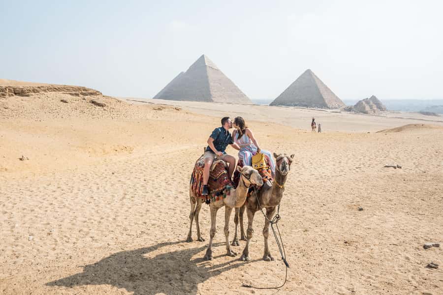 Cairo: Private Half-Day Pyramids Tour with Photographer - Giza Plateau, but make it a private date