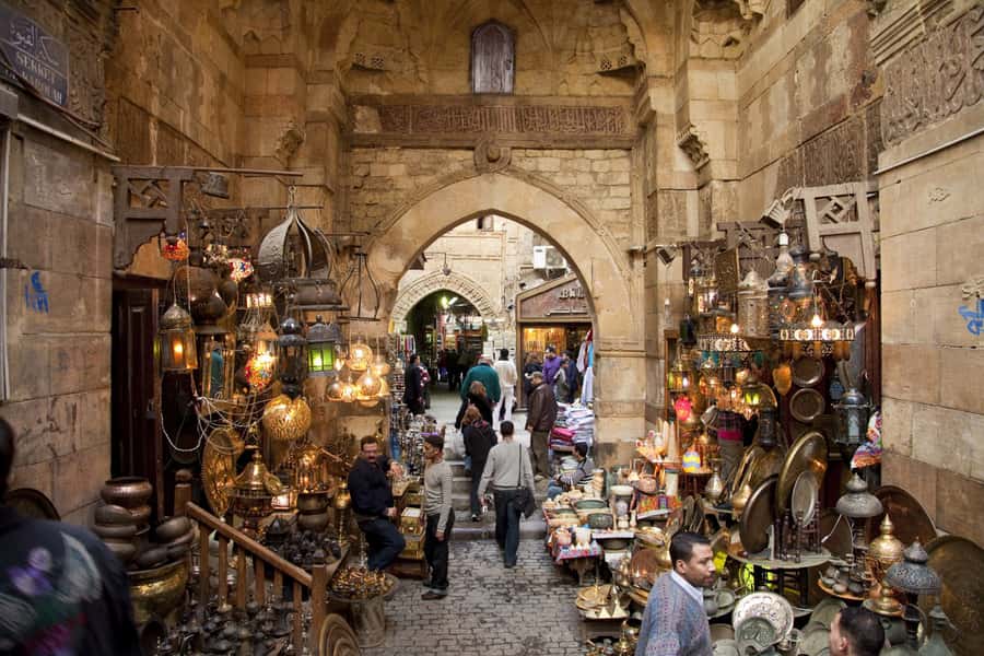 Cairo: Private Pyramids, Museum & Bazaar Tour with Lunch - Egyptian Museum: Tutankhamen and the Big-Museum Challenge