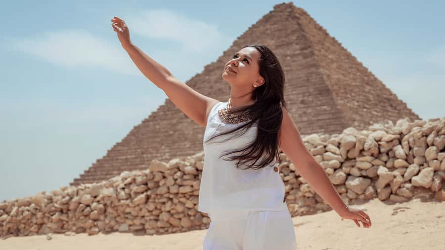 Cairo: Pyramids, Memphis, Sakkara & Dahshur Luxury Adventure - Guides, language options, and why names show up