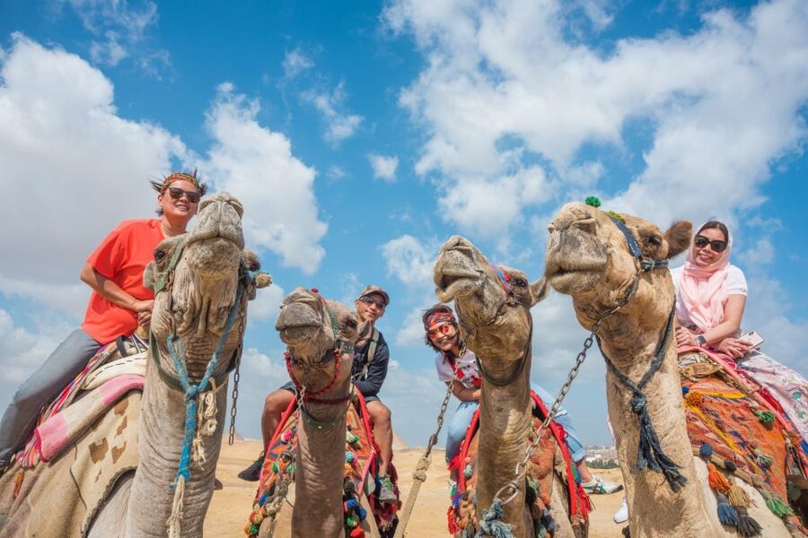 Cairo: Pyramids Quad Bike Adventure & Optional Camel Ride - Getting from Cairo to the Giza Plateau: air-conditioned comfort first