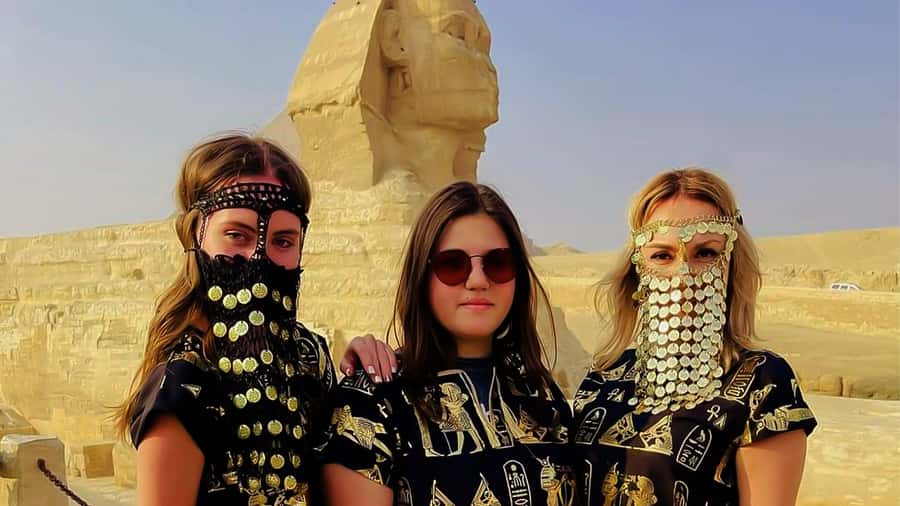 Cairo: Pyramids, Sphinx & Grand Egyptian Museum Private Tour - Practical expectations: what to watch for on the ground