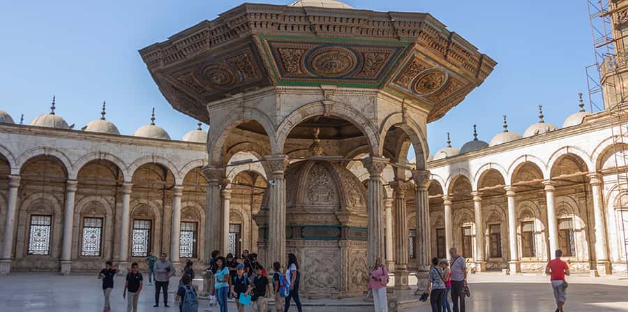 Cairo: Salah El Din Citadel and Old Cairo Bazar Guided Tour - Egyptian Museum highlights, including Tutankhamun