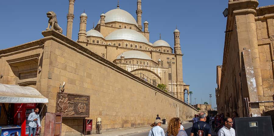 Cairo: Salah El Din Citadel and Old Cairo Bazar Guided Tour - Private, shared, and VIP options, and what really changes