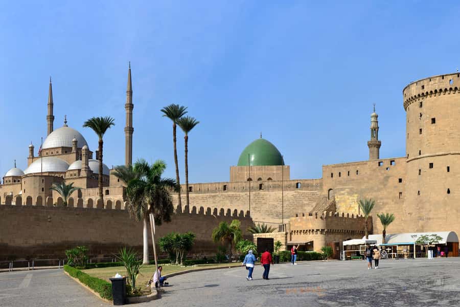 Cairo Tour To Egyptian Museum, Citadel & Khan Khalili Bazaar - Private Guide and Language Options: When It Matters