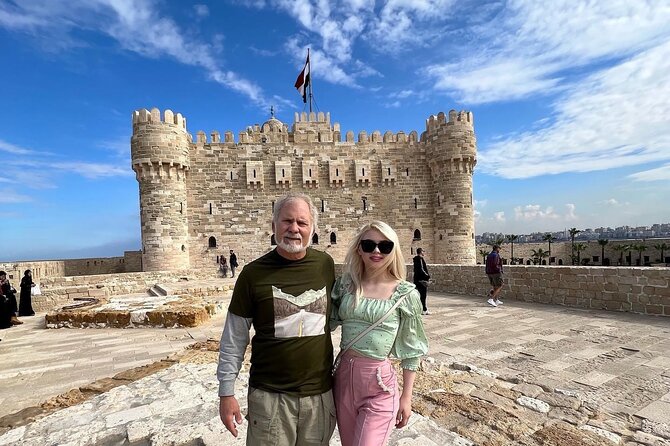 Cheap Private tour to Giza Pyramids and Sakkara and memphis - Guides, Drivers, and the Human Touch That Makes It Better