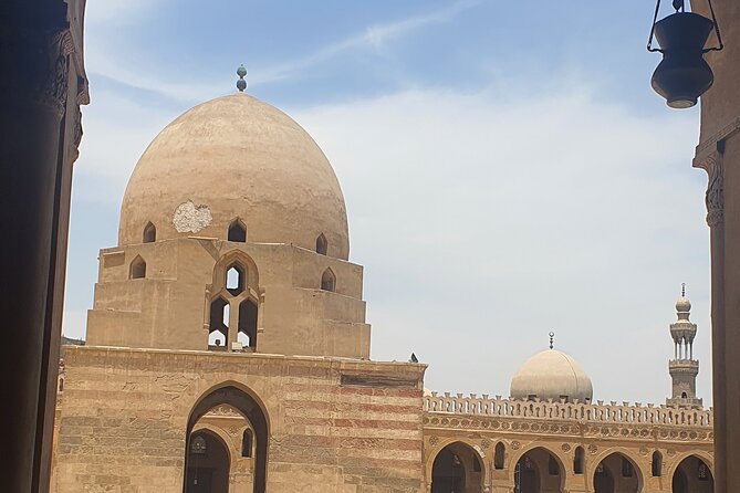 Coptic Cairo, Mosques , sailing on Nile and Bazaar Private Tour with Lunch - Getting started at Tahrir Square, then heading straight to Sultan El Hakim and Refaai
