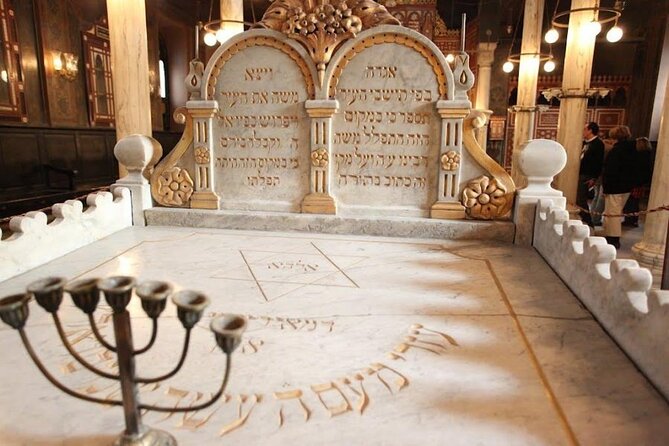 Coptic Cairo Tour: Cave Church of Saint Simon and Old Cairo churches - The Hanging Church: 29 steps and a nave that feels lifted