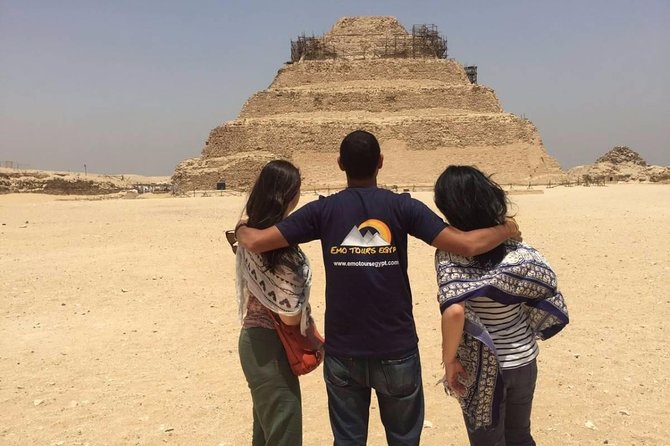 Day Tour to Giza Pyramids Memphis City Dahshur and Saqqara Pyramids - Khafre’s and Menkaure’s complexes: why 30 minutes can still feel satisfying