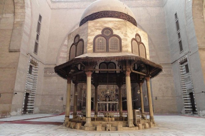 Day Tour To Islamic And Christian Cairo - Tips to avoid friction: timing, dress, and add-on fees