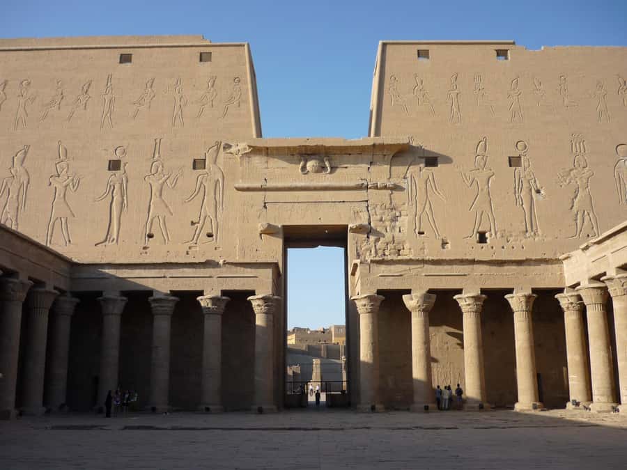 Day Tour visit Edfu Kom Ombo temples from Luxor - Back-to-Back Temple Time: Why This Luxor Day Tour Works