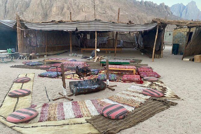 Dining in The Desert - Who This Desert Dinner Is Best For, and Who Should Skip It