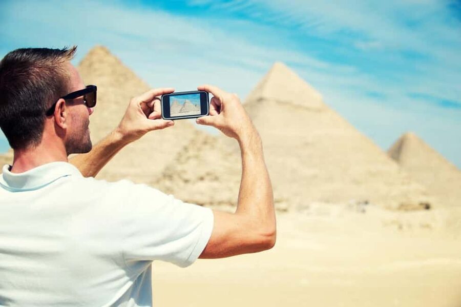 Discover Cairo: Pyramids, Museum & Sphinx Tour from Hurghada - Egyptian Museum Time: How to See More Than a Room Full of Stuff