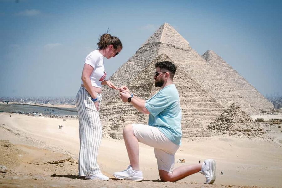Discover Cairo: Pyramids, Museum & Sphinx Tour from Hurghada - How the Guides Help You Avoid Wasted Time and Bad Deals