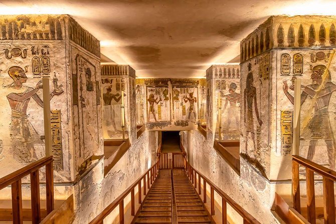Discover Luxor East and West Banks Sightseeing -Full-Day Tour (Private) - Lunch in Luxor, Then Karnak Temple