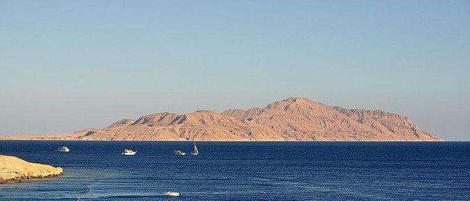 Excursion to Tiran Island by boat - Why this Tiran Island boat day is different from a normal snorkeling trip