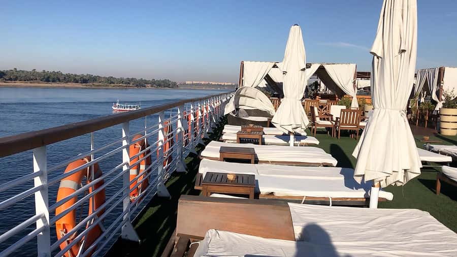 From Aswan: 4-Day Nile Cruise from Aswan to Luxor with Guide - Price and value: what $830 buys you, and what you still need to pay