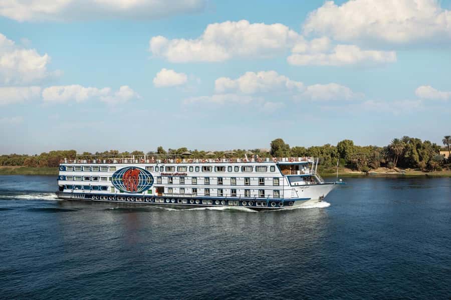 From Aswan: 5-Day Nile Cruise to Luxor with Hot Air Balloon - Kom Ombo: the double temple for Sobek and Horus