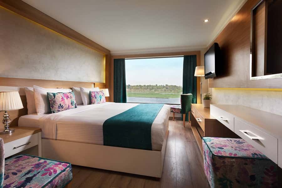 From Aswan: Overnight Nile Cruise to Luxor with Meals - Why the Aswan-to-Luxor overnight format feels efficient