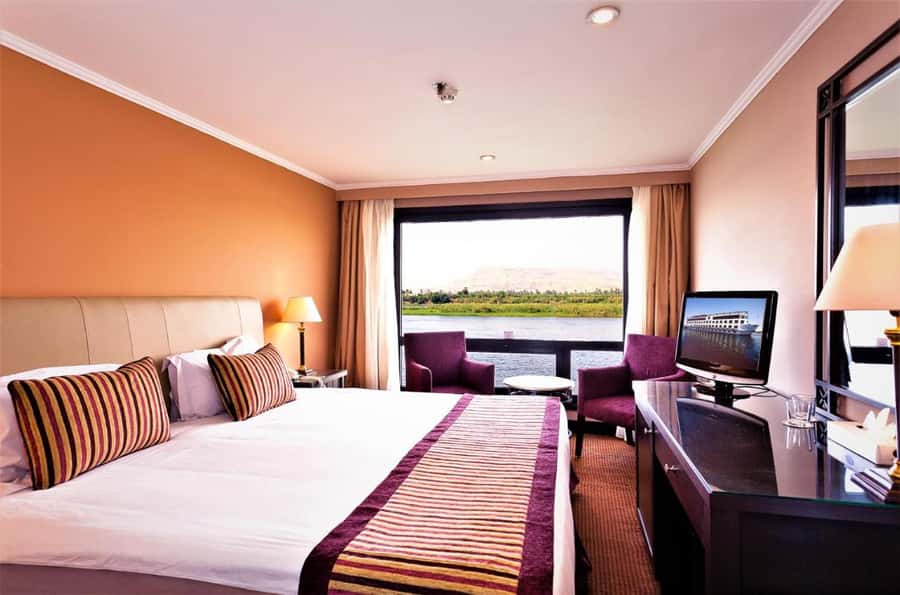 From Aswan: Overnight Nile Cruise to Luxor with Meals - Timing and Egyptian time, how to avoid the early-day shock