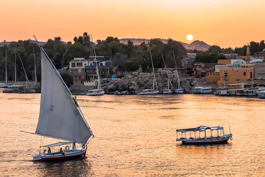 From Aswan: Philae Temple & Motorboat Tour to Nubian Village - The Nile motorboat ride, a quick way to feel the river’s scale