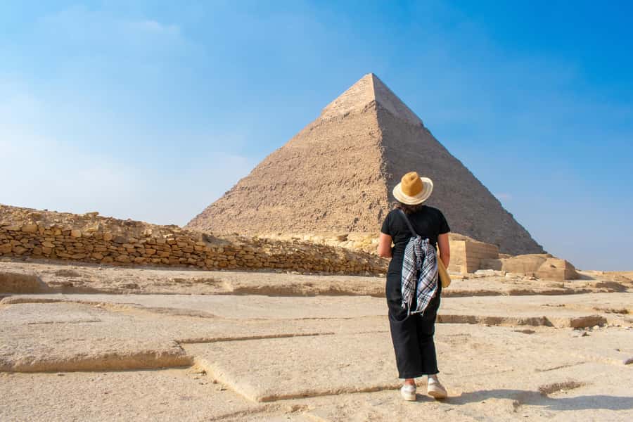 From Cairo: 11-Day Tour, Nile Cruise, Flights, Balloon - How the Cairo to Hurghada switch works: flights plus real beach time